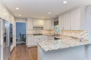 705 Potomac Ave, Naperville, IL 60565 - Photo 11