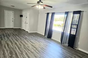 1807 Beach Rd, McHenry, IL 60050 - Photo 7