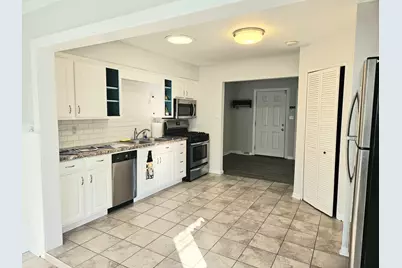 1807 Beach Road, McHenry, IL 60050 - Photo 9