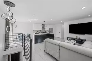 336 Westwood Ct, Vernon Hills, IL 60061 - Photo 11