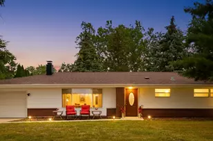 808 Bridle Ln, Wheaton, IL 60187 - Photo 1