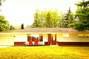 808 Bridle Ln, Wheaton, IL 60187 - Photo 1