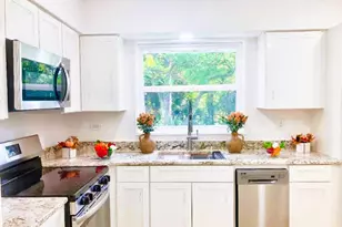 808 Bridle Ln, Wheaton, IL 60187 - Photo 13