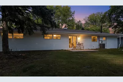 808 Bridle Lane, Wheaton, IL 60187 - Photo 3