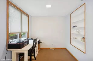 1720 W 54th Pl, La Grange Highlands, IL 60525 - Photo 15