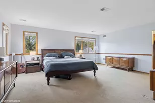 1720 W 54th Pl, La Grange Highlands, IL 60525 - Photo 13