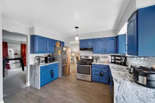 18443 Maple St, Lansing, IL 60438 - Photo 3