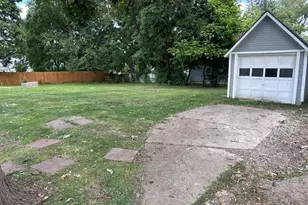 431 N Crystal St, Elgin, IL 60123 - Photo 29