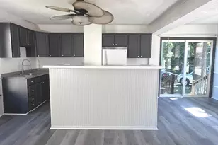 431 N Crystal St, Elgin, IL 60123 - Photo 5