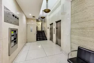 555 W Cornelia Ave, Chicago, IL 60657 - Photo 7