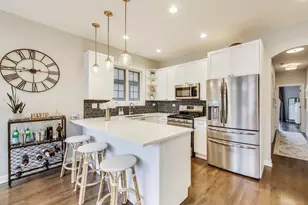 [Address not provided], Chicago, IL 60613 - Photo 7