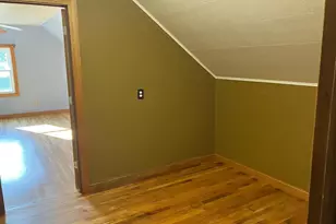 910 W 19th St, Sterling, IL 60181 - Photo 19