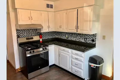 910 W 19th Street, Sterling, IL 60181 - Photo 5