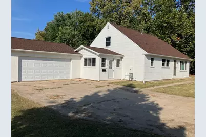 910 W 19th Street, Sterling, IL 60181 - Photo 25