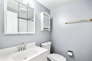 363 Oaktree Ct, Hoffman Estates, IL 60169 - Photo 21