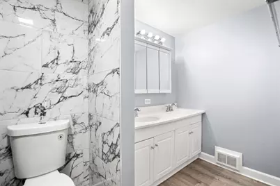 363 Oaktree Court, Hoffman Estates, IL 60169 - Photo 13