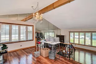 10408 S Alta Dr, Palos Hills, IL 60465 - Photo 5