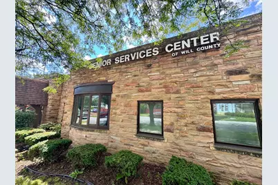 251 N Center Street, Joliet, IL 60435 - Photo 7