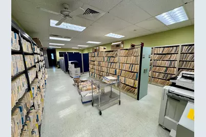 251 N Center Street, Joliet, IL 60435 - Photo 29