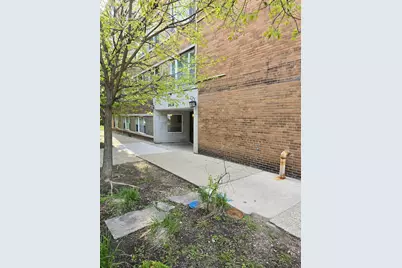 2424 W Estes Avenue #5D, Chicago, IL 60645 - Photo 1