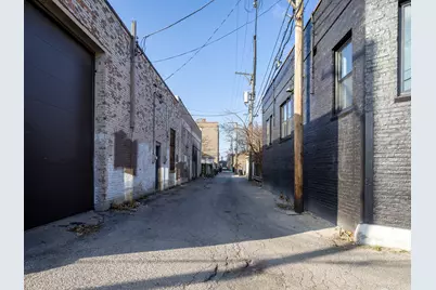 3056 W Walton Street, Chicago, IL 60622 - Photo 31