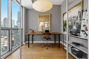 303 W Ohio St, Chicago, IL 60654 - Photo 17