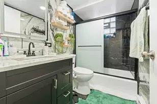 [Address not provided], Worth, IL 60482 - Photo 13