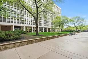 1450 E 55th Pl, Chicago, IL 60637 - Photo 21