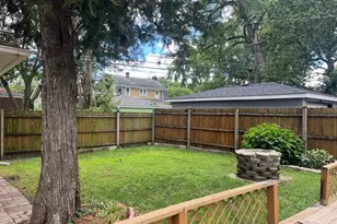 241 Warren St, Calumet City, IL 60409 - Photo 23