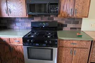 1546 Wheeler St, Woodstock, IL 60098 - Photo 15