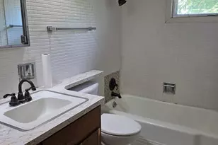 1546 Wheeler St, Woodstock, IL 60098 - Photo 25