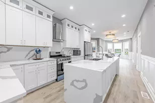 7335 S Greenwood Ave, Chicago, IL 60619 - Photo 9