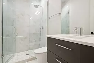 2434 W Superior St, Chicago, IL 60612 - Photo 35