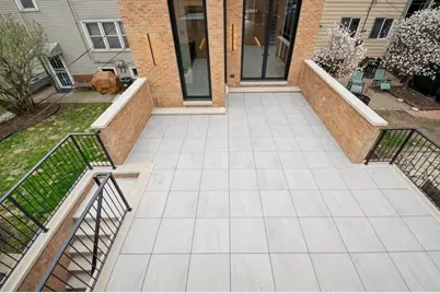 2434 W Superior Street, Chicago, IL 60612 - Photo 43