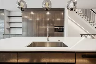 2434 W Superior St, Chicago, IL 60612 - Photo 9