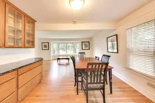 315 S Beverly Ln, Arlington Heights, IL 60005 - Photo 9