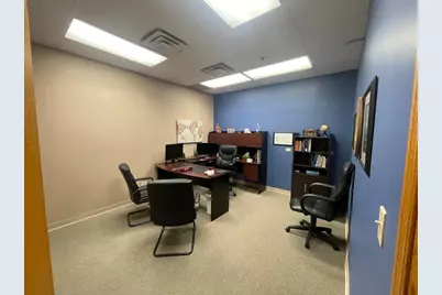 650 Spring Hill Ring Road #2000, West Dundee, IL 60118 - Photo 7