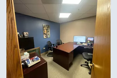 650 Spring Hill Ring Road #2000, West Dundee, IL 60118 - Photo 5