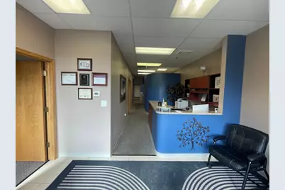 650 Spring Hill Ring Road #2000, West Dundee, IL 60118 - Photo 3