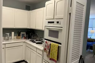 777 N Michigan Ave, Chicago, IL 60611 - Photo 11