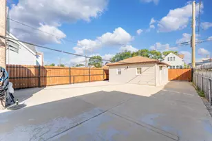 5322 W Addison St, Chicago, IL 60641 - Photo 19
