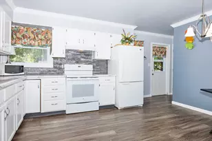 210 W North St, Colfax, IL 61728 - Photo 7