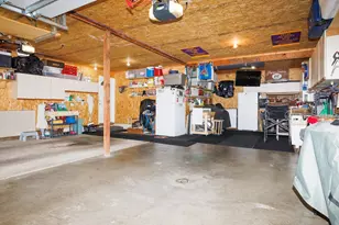 210 W North St, Colfax, IL 61728 - Photo 35