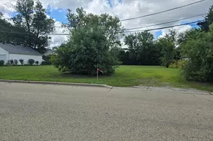 7207 Church St, Morton Grove, IL 60053 - Photo 1