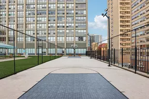 655 W Irving Park Rd, Chicago, IL 60613 - Photo 27