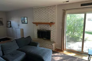 1195 Old Timber Ct, Hoffman Estates, IL 60192 - Photo 5