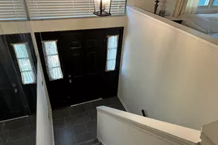 1195 Old Timber Ct, Hoffman Estates, IL 60192 - Photo 7