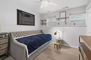 2528 N Fairfield Ave, Chicago, IL 60647 - Photo 27