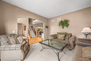 630 Wind Energy Pass, Batavia, IL 60510 - Photo 5