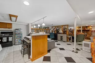 9740 Linn Ave, Schiller Park, IL 60176 - Photo 19